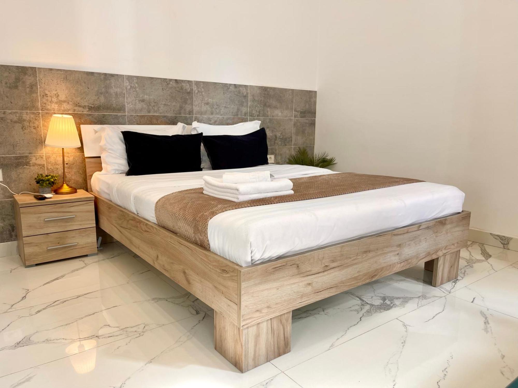 8 Appartement *