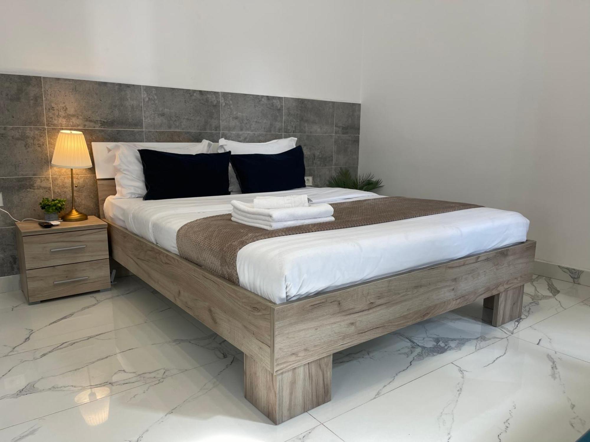 Apartamento 8 *